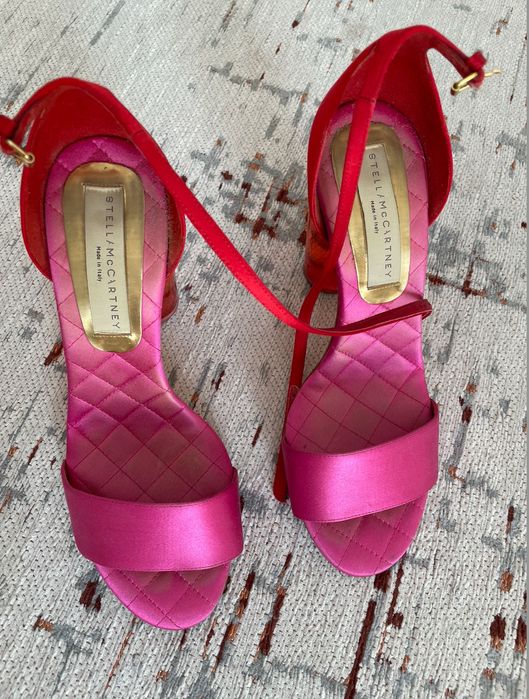 Sandale Stella McCartney - superbissime, pentru cunoscătoare