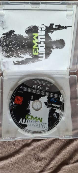 Vând joc pentru ps3 call of duty mw3