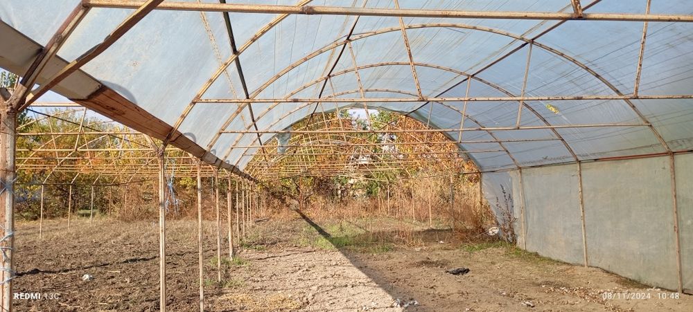 4 sotixli issiq xona sotiladi