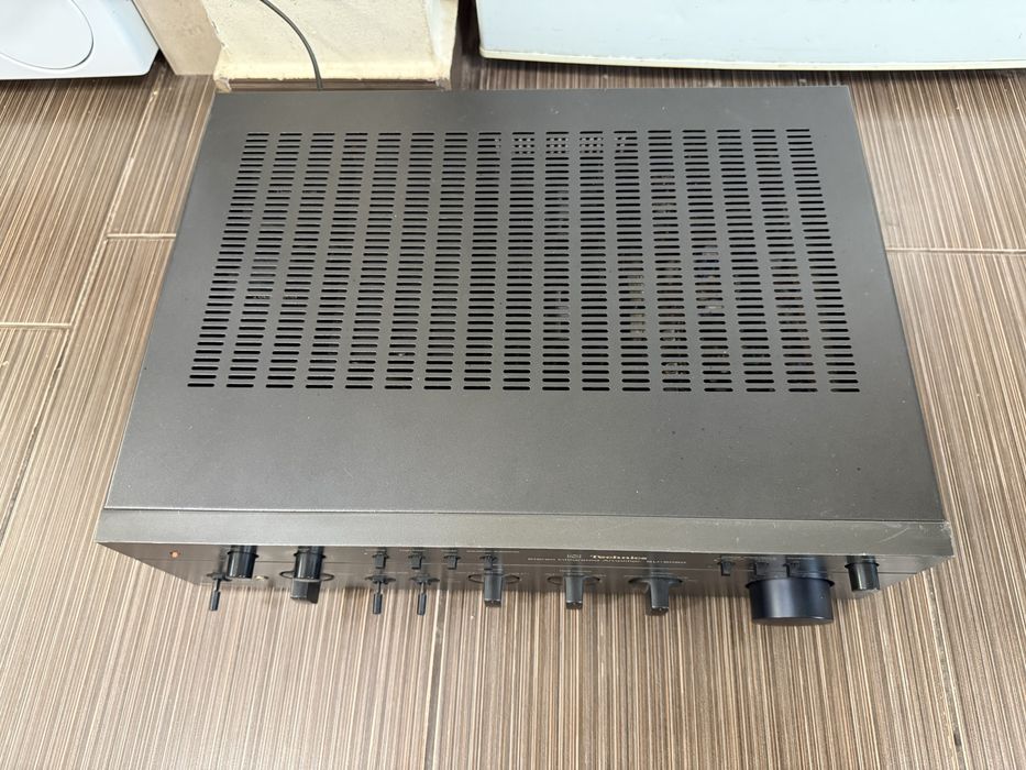 Technics SU-8080 Качествен стерео усилвател