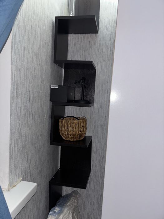 Продам полку коричневая