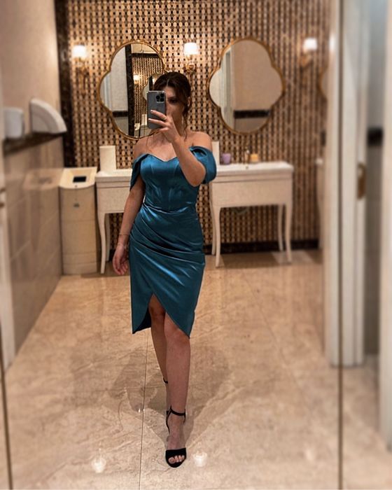 Rochii elegante purtate de 2 ori fiecare