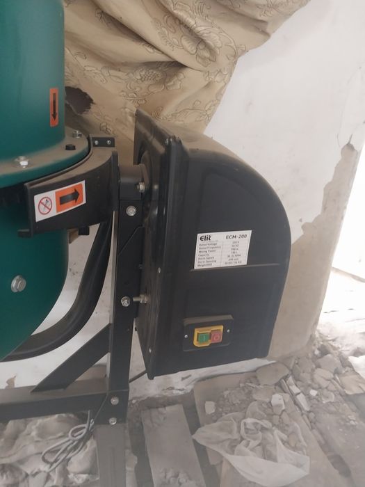 Бетонмечалка продам