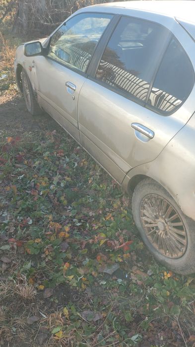 Продам Ниссан Европа 2001 гв