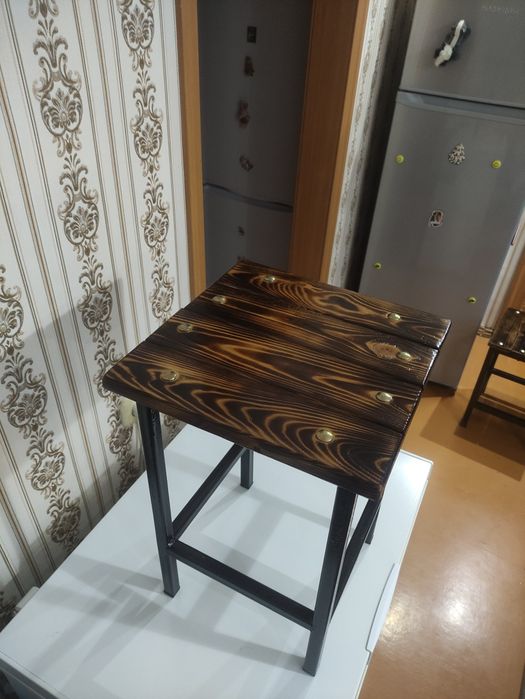 Табурет для дома