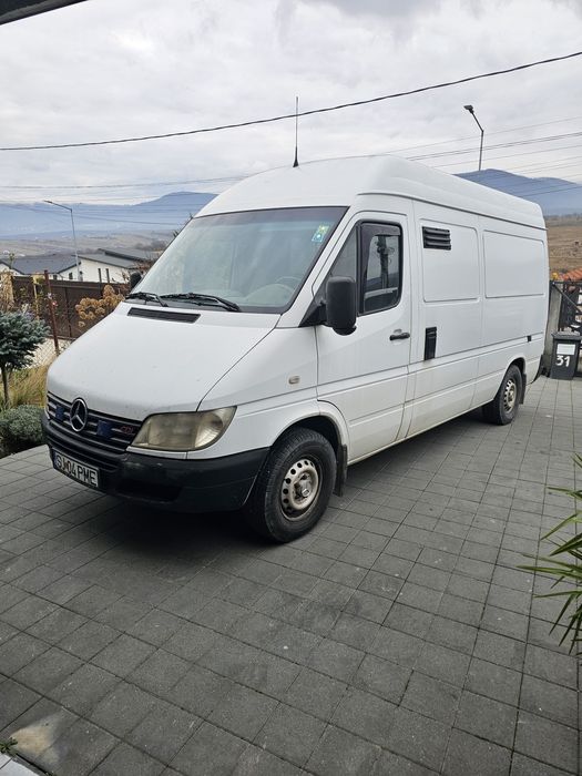 Mercedes Sprinter camper