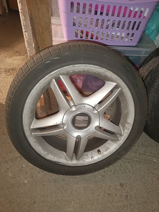 Set Jante Aliaj R17 + Anvelope Vară 225/45 R17 – Stare Foarte Bună