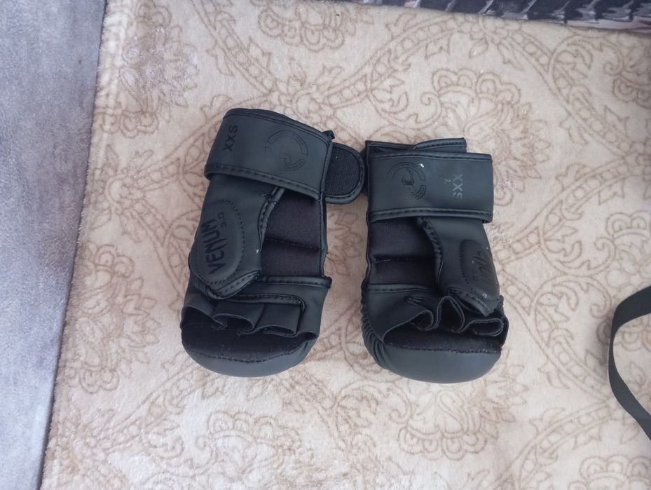Продам перчатки черепашки