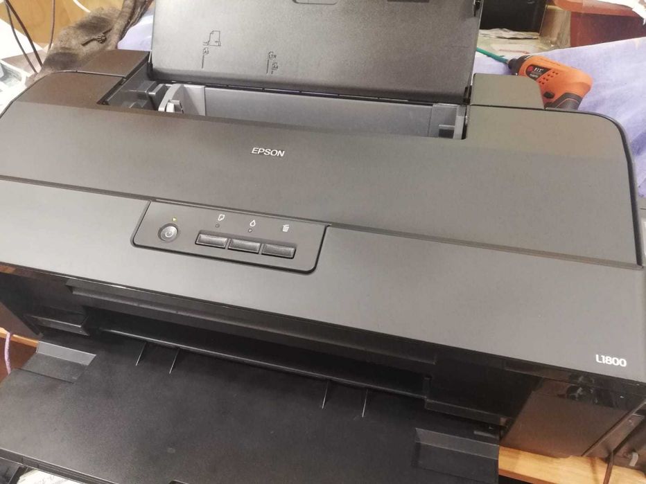 Продам принтер Epson  L1800