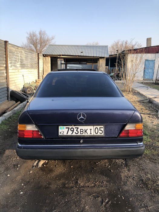 Mersedes Benz 300e C124