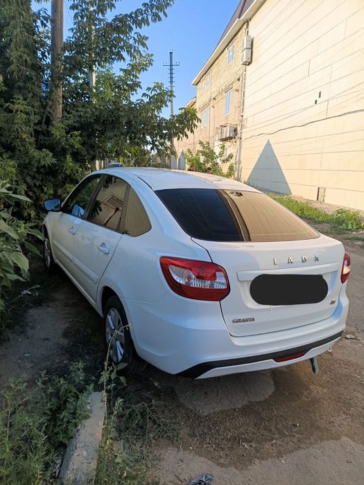 Продам машину лада гранта