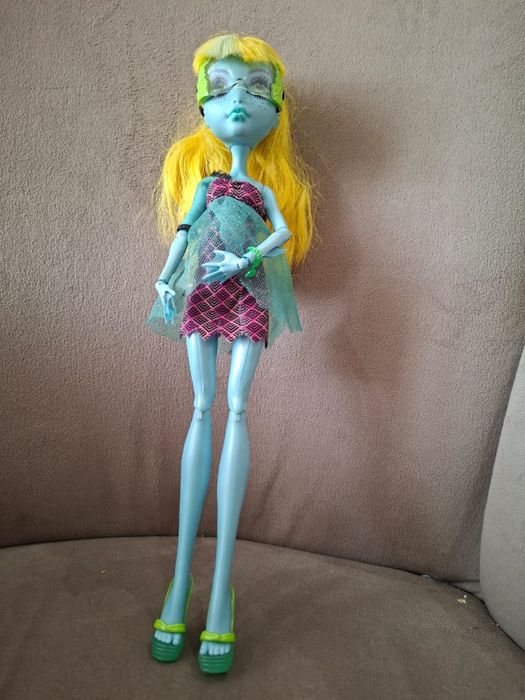 Кэтрин куколка  монстр хай