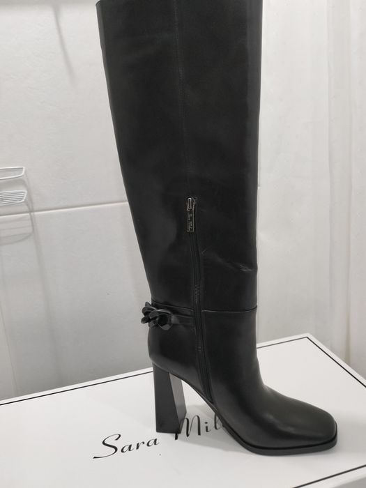 Женские сапоги  новые