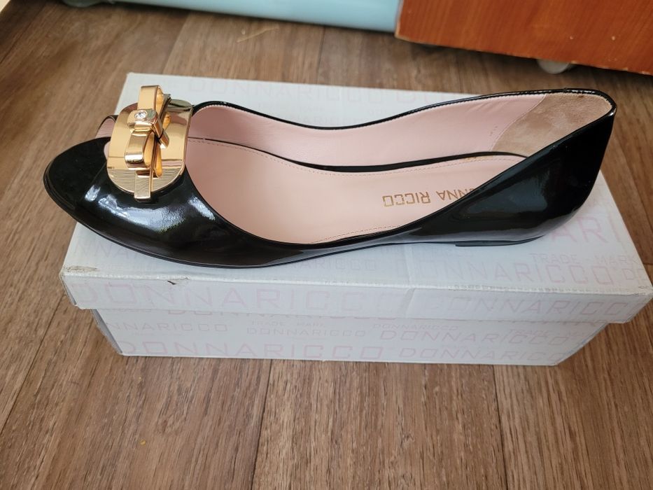 Продам лакированный кожаный обувь