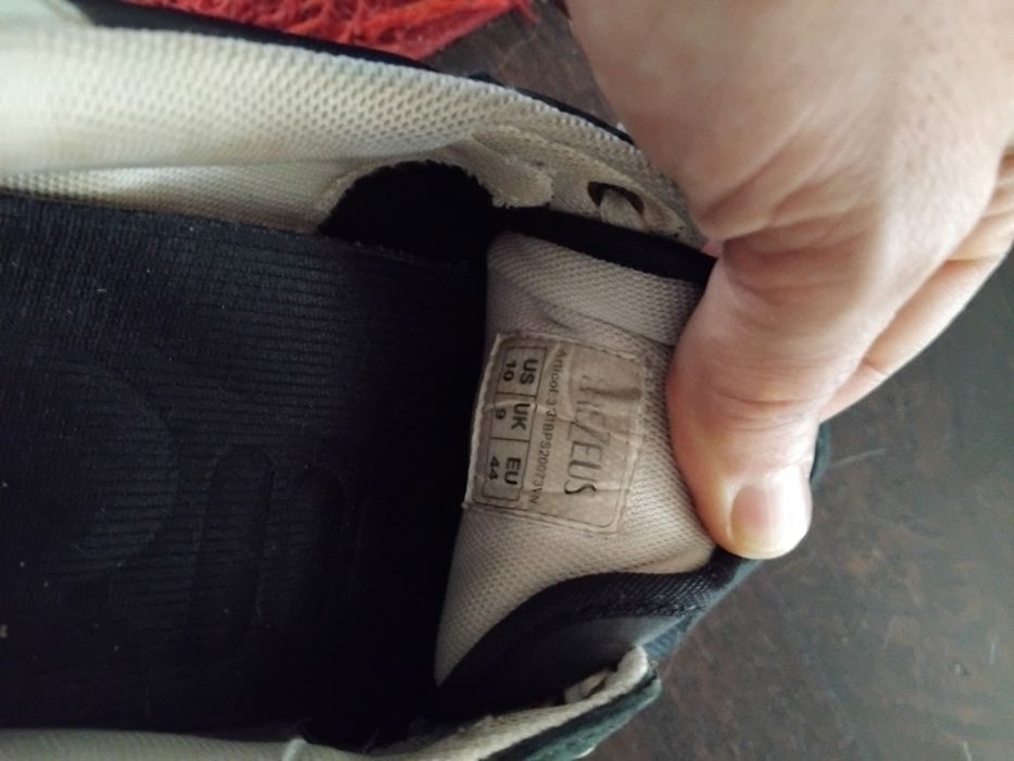 Adidasi Tezeus de la Benvenutti nr 44