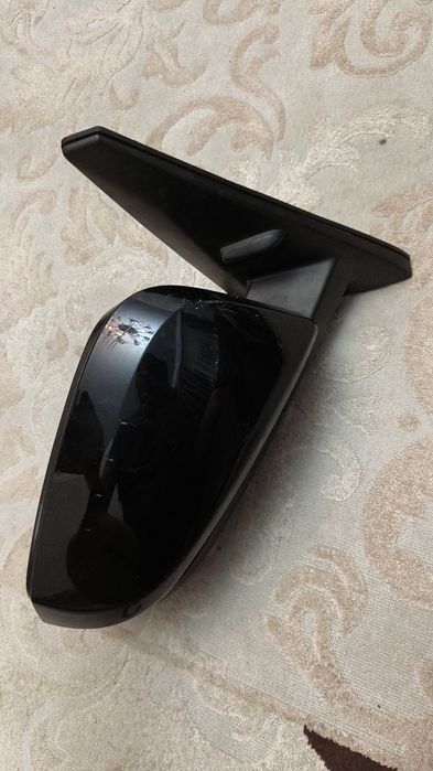 Боковое зеркало на Рав 4