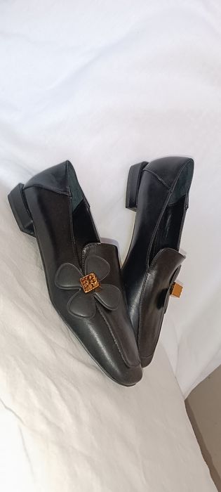 Туфли макасины на низком каблуке