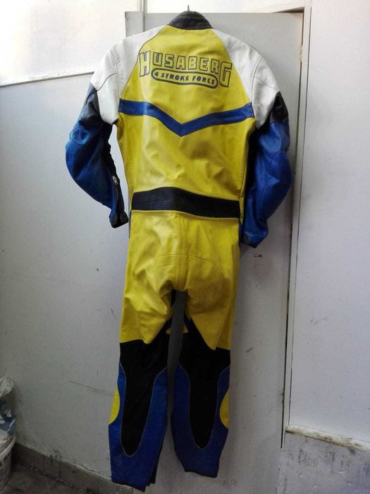 Costume moto din piele