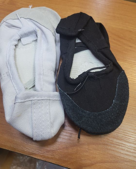 Продам чешки и балетки - Прочие виды спорта Алматы на Olx