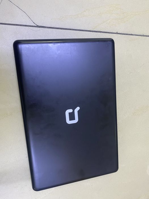 Ноутбук CompaQ 2 ядерка AMD E300