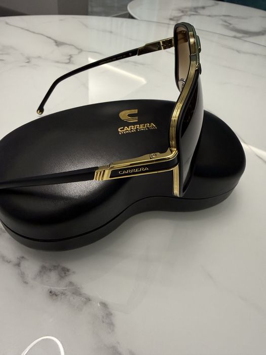 Слънчеви очила Carrera