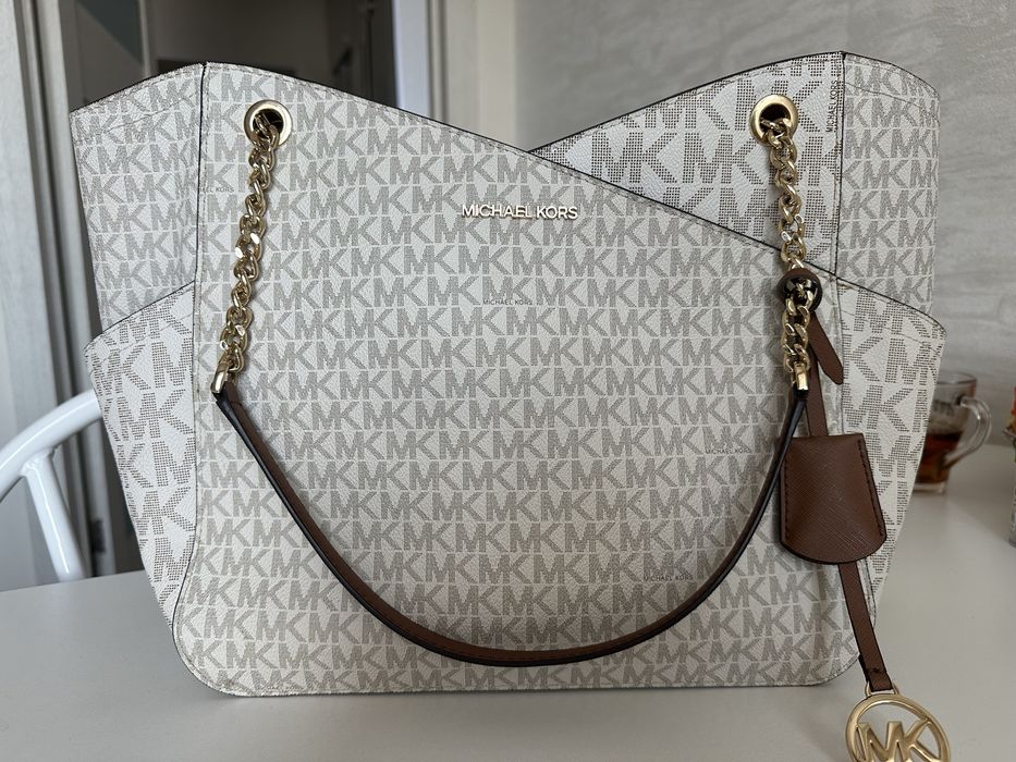 Продам сумку Michael Kors оригинал
