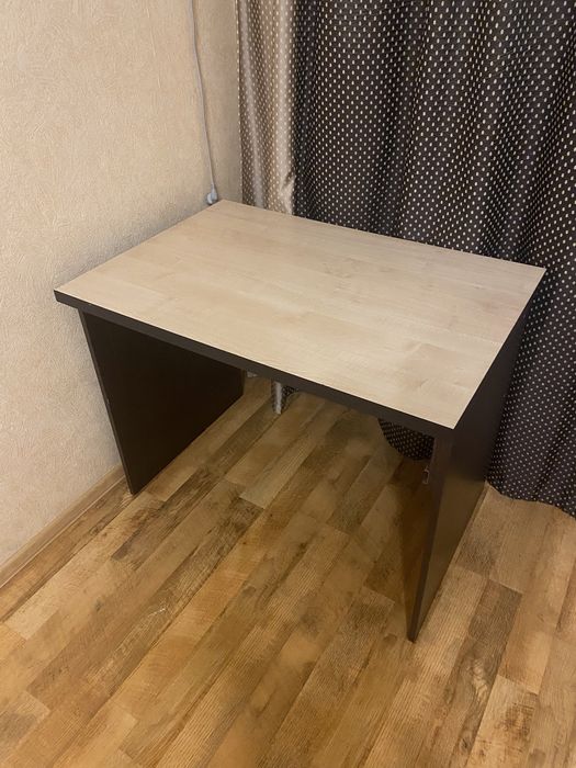 Стол компьютерный