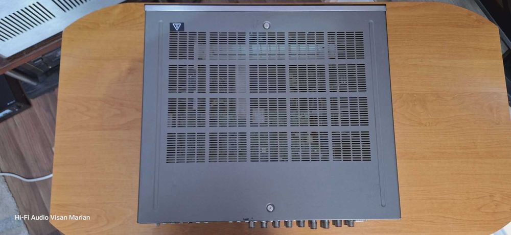 Amplituner Yamaha RX-V 1067 Cu Telecomanda