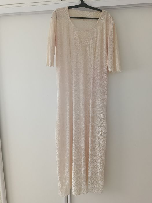 продам платья по 3000