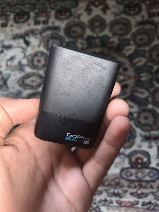 Gopro zaryadni ustroystva