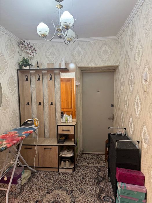 Продаётся 3х ком. У входа метро . Максим Горкий, БИЙ