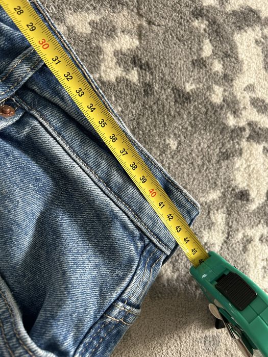 Pantaloni scurti barbati 50 lei