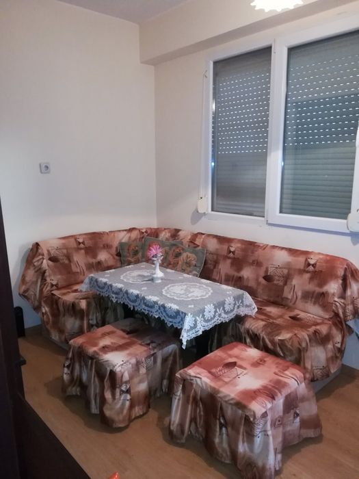 Дава се под наем Двустаен апартамент в Пловдив, Изгрев - 70 кв.м за 255 € - Снимка #1