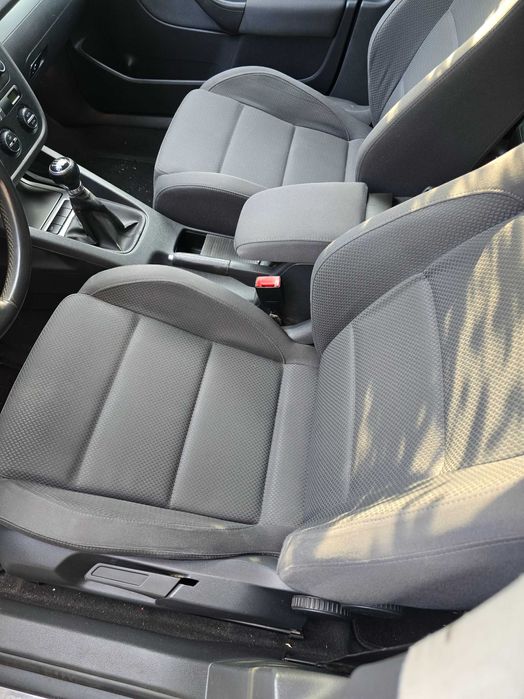 Auto продавам коли