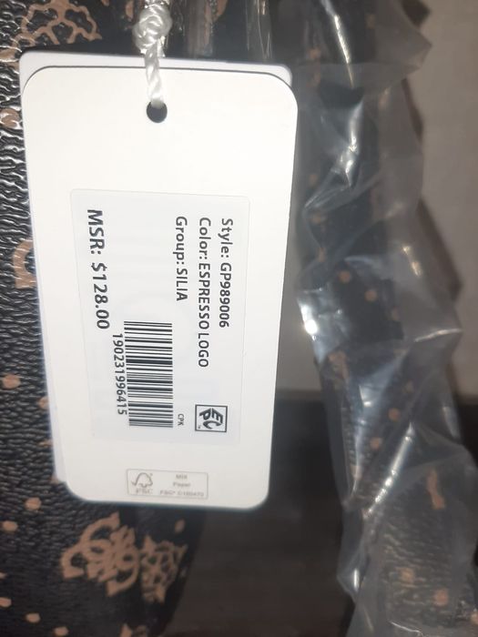 Продам сумку Guess