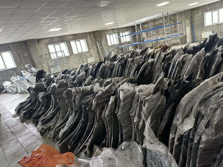 Крыло переднее оригинал контракт