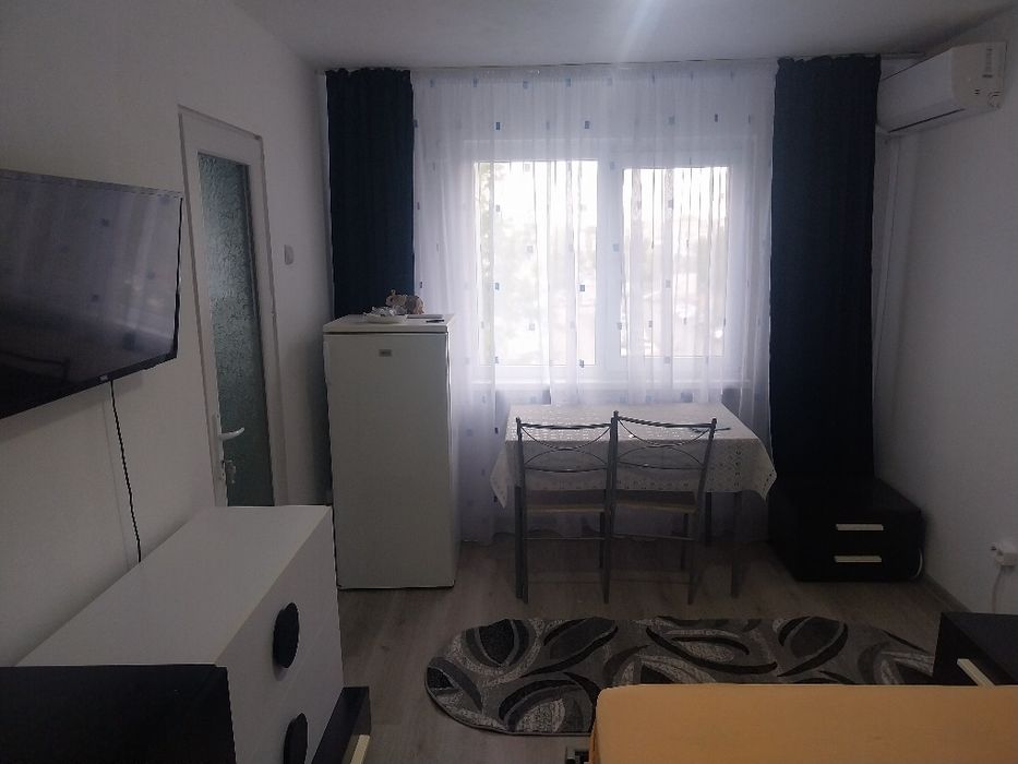 Apartament o cameră micro 38 chirie