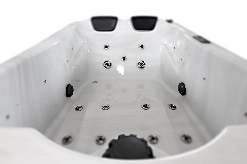 Двуместно Ново Джакузи директно от завода производител с 2г гаранция