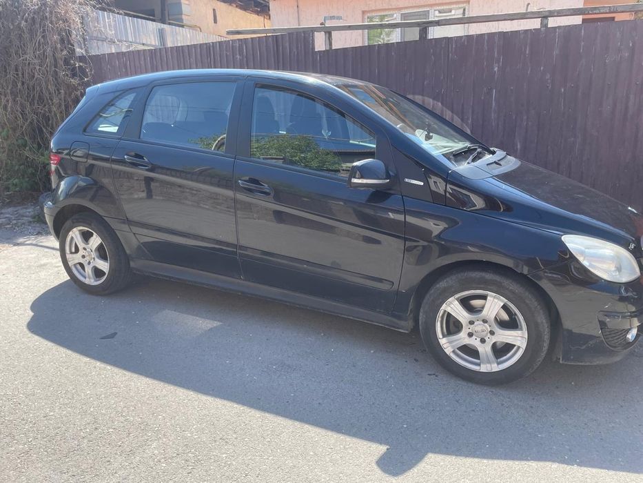 Mercedes Benz B 170