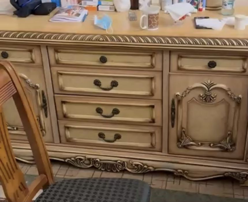 Продам спальный гарнитур