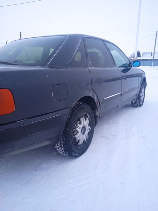 Продам авди100 в хорошем состоянии.2л.