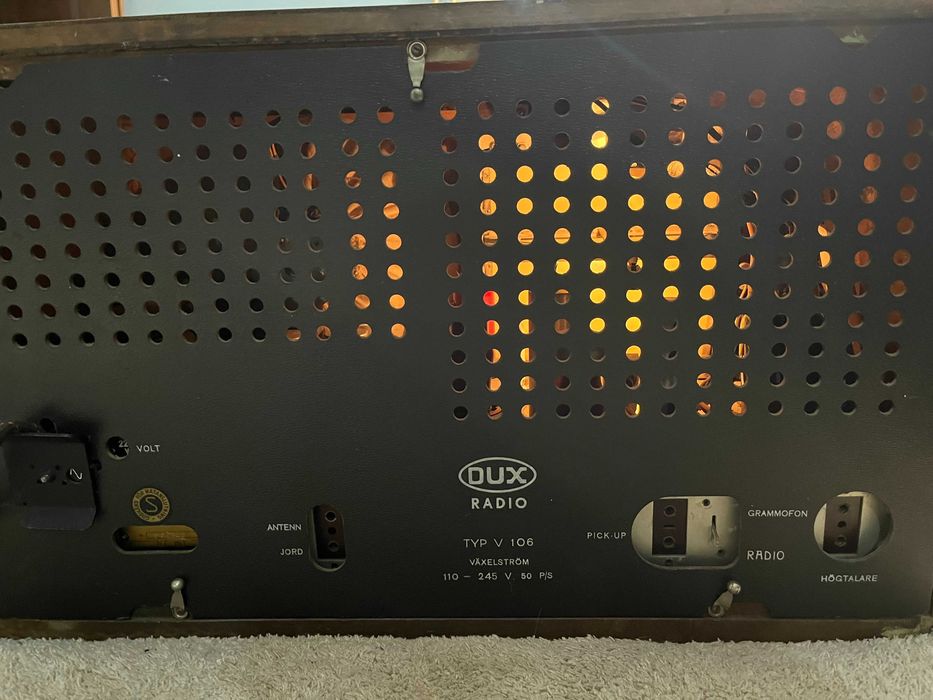 Radio pe lampi Dux (Philips) V106  1939/1940