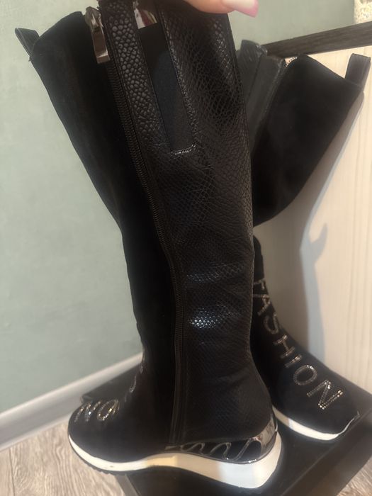 Продам сапожки новые !