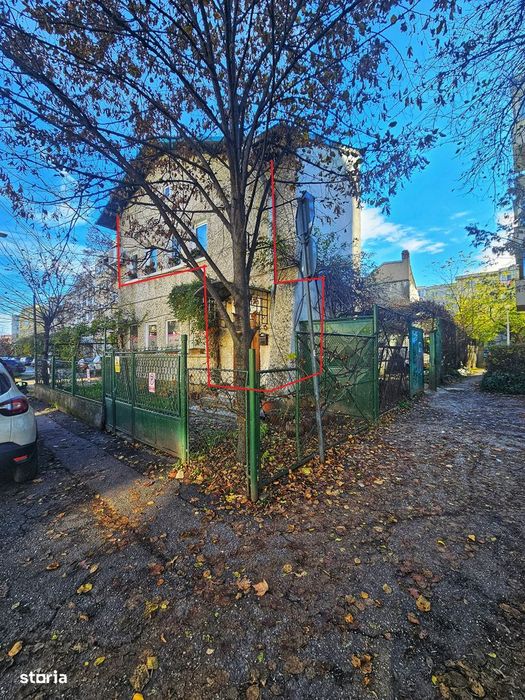 Casa P+1E+M, cu 5 camere în Cantacuzino – ideală birouri sau locuință