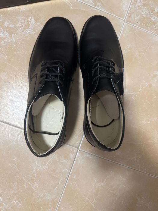 Мъжки елегантни кожени обувки KRISTIAN – чисто нови, черни, удобни