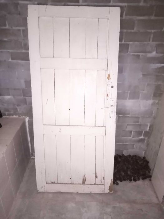 Продам дверь бу, дерево