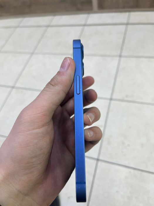 Продам iphone 13