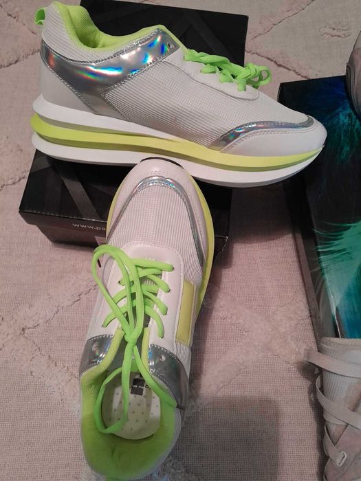 Дамски маратонки номер-40. Маратонките са нови.