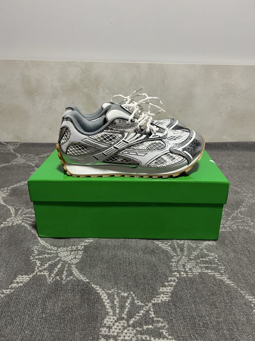 Bottega veneta orbits