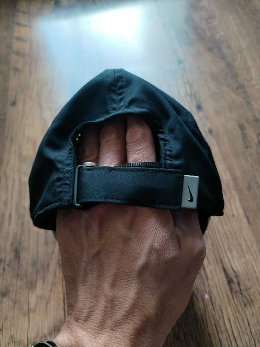 Nike Featherlight Cap - страхотна спортна шапка НОВА БЕЗ ЕТИКЕТИ 100% оригинал